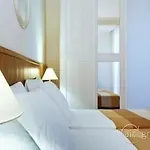 Ambassador Ξενοδοχείο 3*