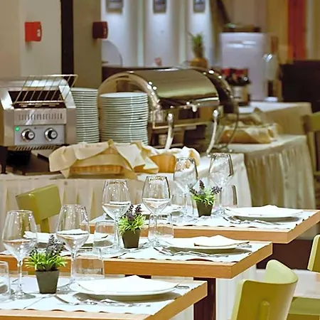 Hotel Ambassador Pesaro
