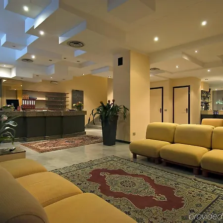 Hotel Ambassador 3*