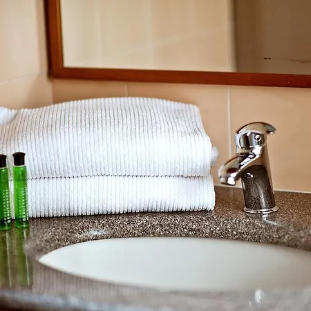 Ambassador 3* 페자로