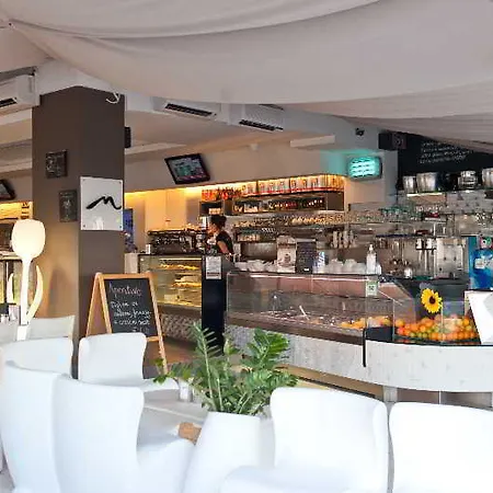 Ambassador 페자로