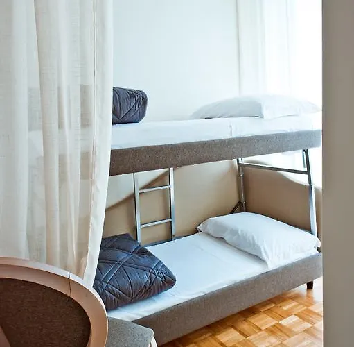 Ambassador Szálloda